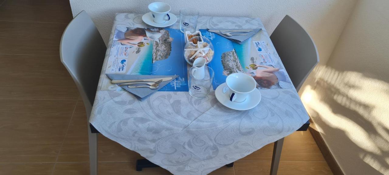 B&B La Casa Di Martina Zambrone Ruang foto