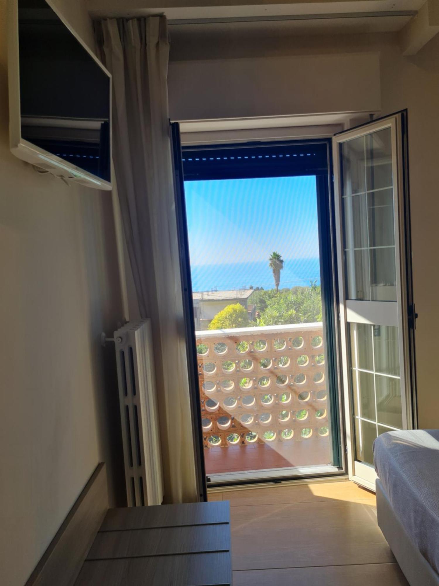 B&B La Casa Di Martina Zambrone Bagian luar foto