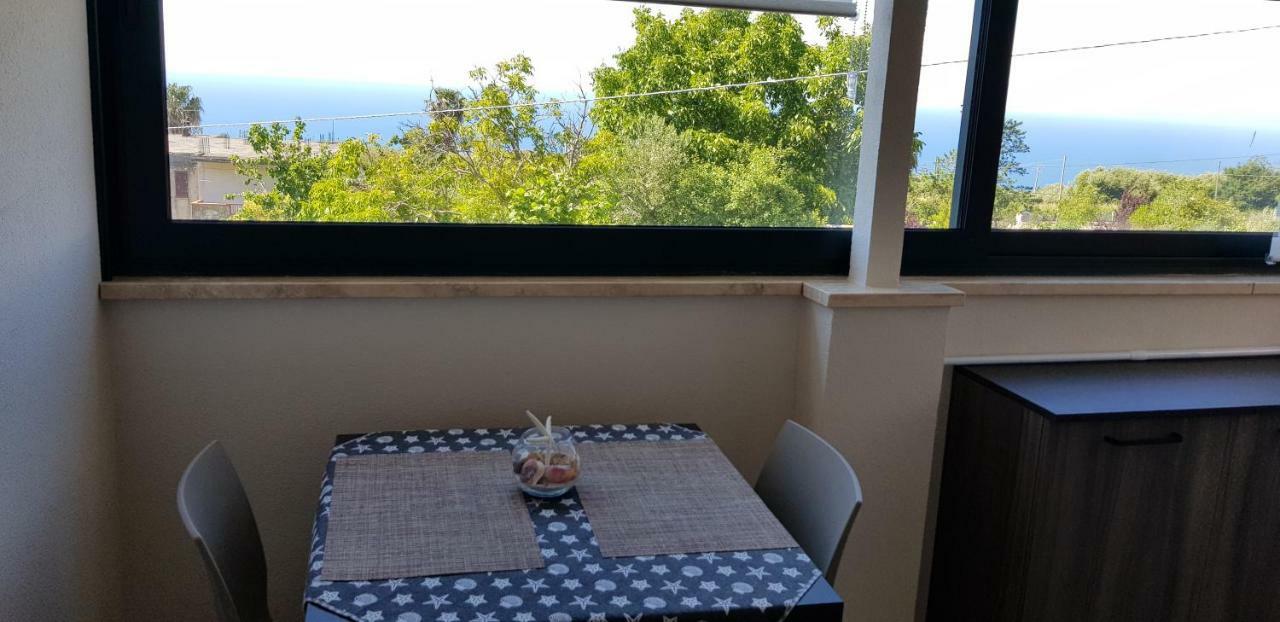B&B La Casa Di Martina Zambrone Bagian luar foto